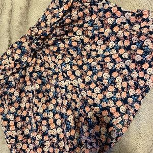 Copper key floral shorts